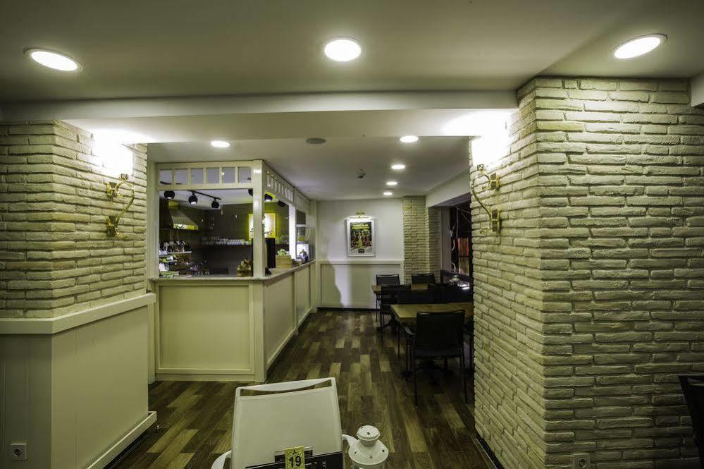Phosphorion Hotel อิสตันบูล ภายนอก รูปภาพ Interior of the restaurant
